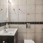 Vakantiehuis Child-friendly With Large Indoor Pool *