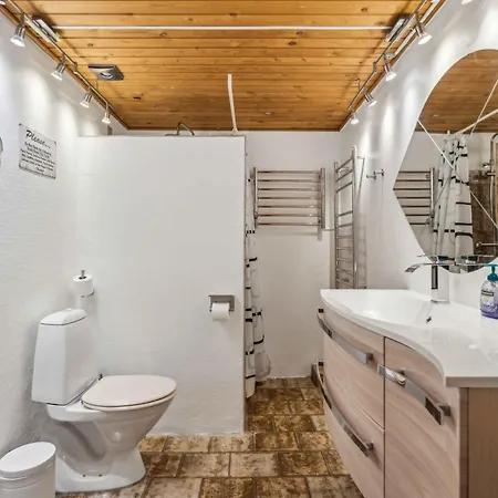 Child-friendly With Large Indoor Pool Holiday home *