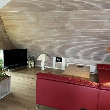 Child-friendly With Large Indoor Pool Otterup