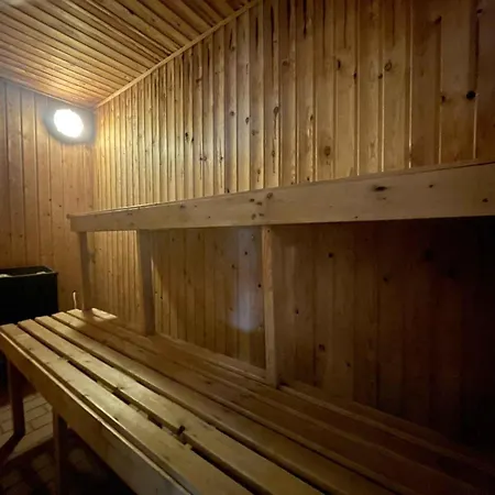 Child-friendly With Large Indoor Pool Holiday home Otterup