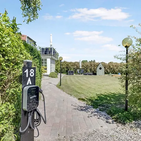 Child-friendly With Large Indoor Pool Holiday home Otterup